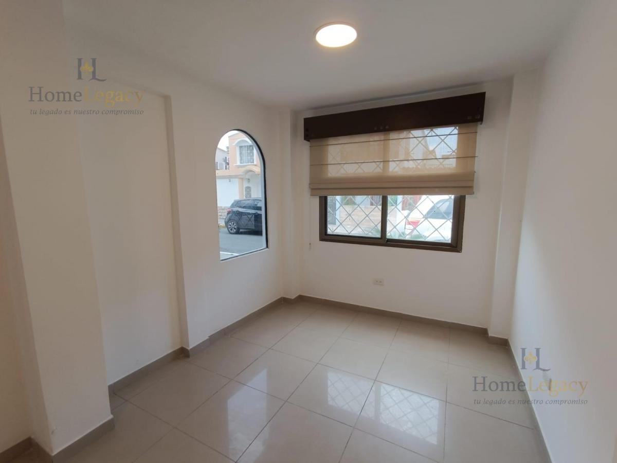 Venta de Casa Huancavilca Norte, Av Francisco de Orellana Ae, Guayas — imagen 2