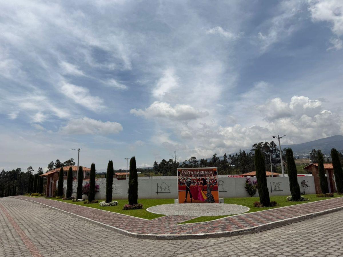 Terreno Residencial Urb. La Pradera Tabacundo — imagen 6