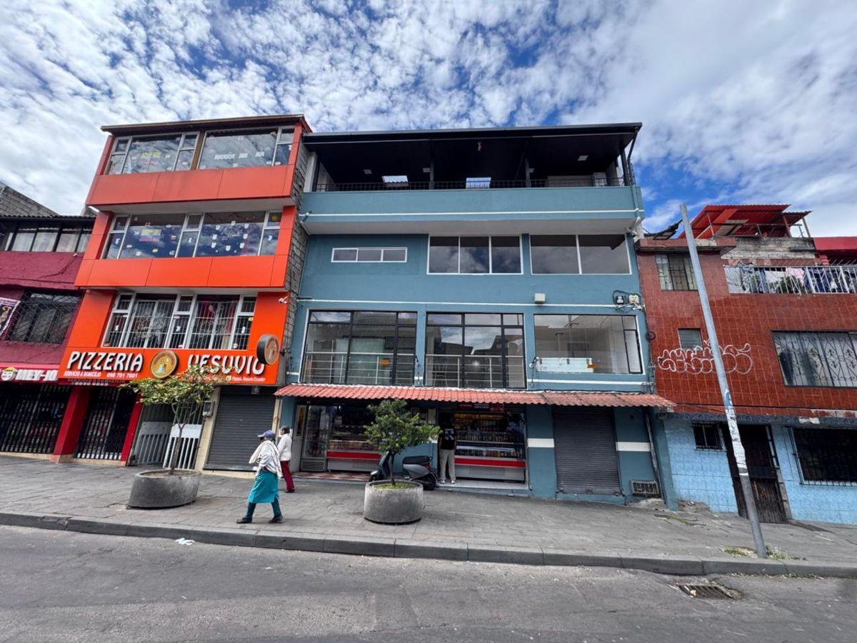 Casa Comercial en Venta Solanda Calle J 210 m² — imagen 10