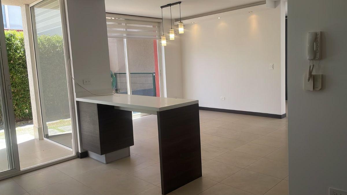 Casa de Venta Tumbaco, Tola Chica, La Morita, 4 Dorm., Conjunto con Piscina — imagen 6