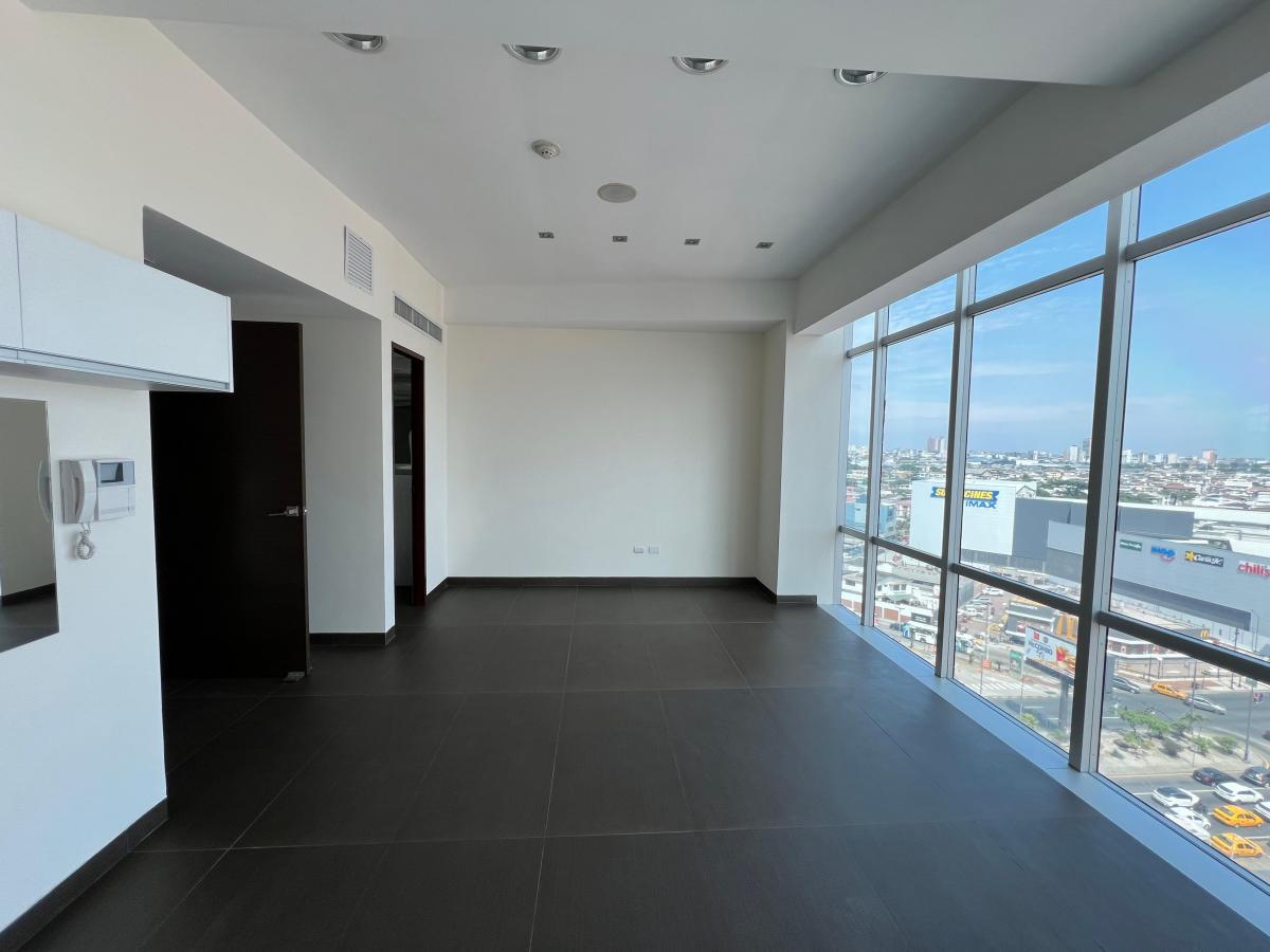 Venta Oficina Moderna en El Edificio Blue Towers, Guayas — imagen 7