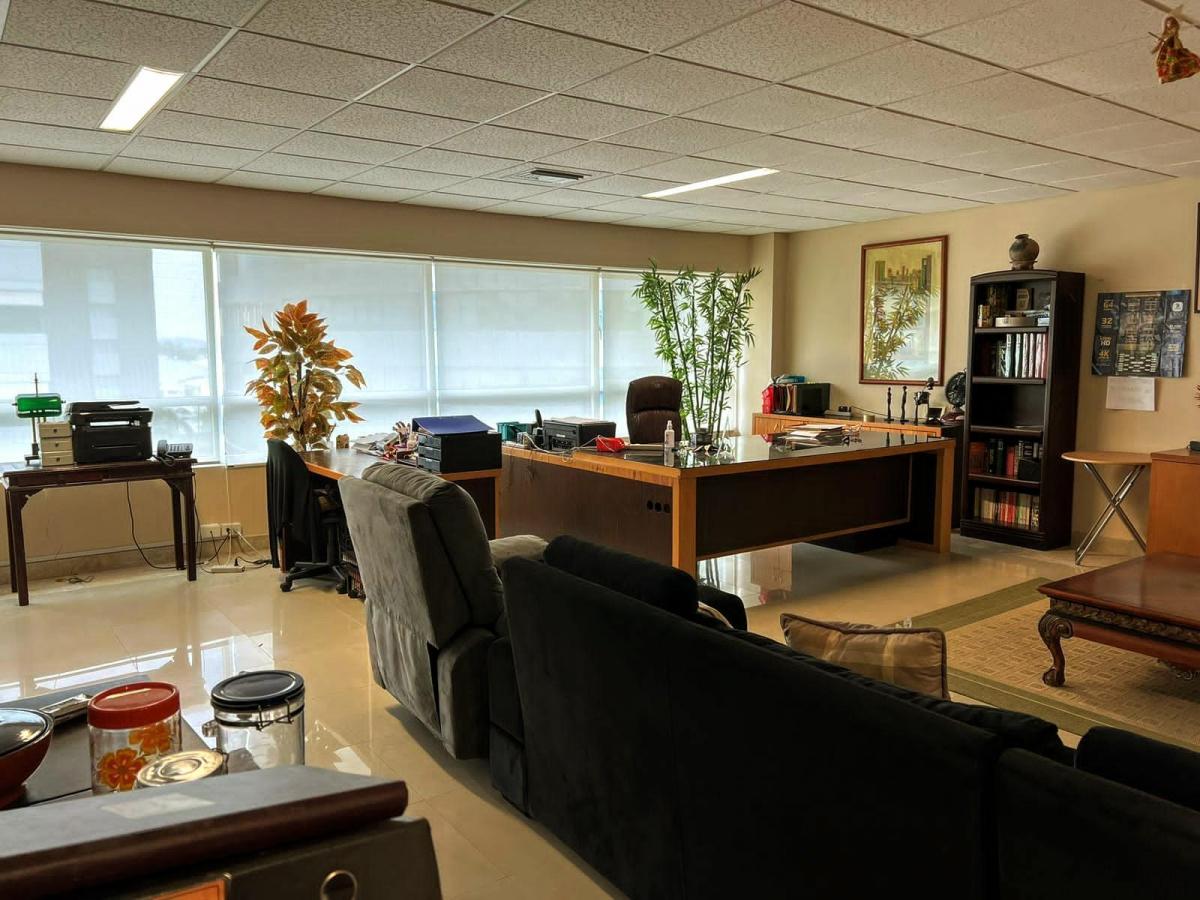 Venta de Oficina - Parque Empresarial - Av Rodrigo Chávez, Guayas — imagen 8