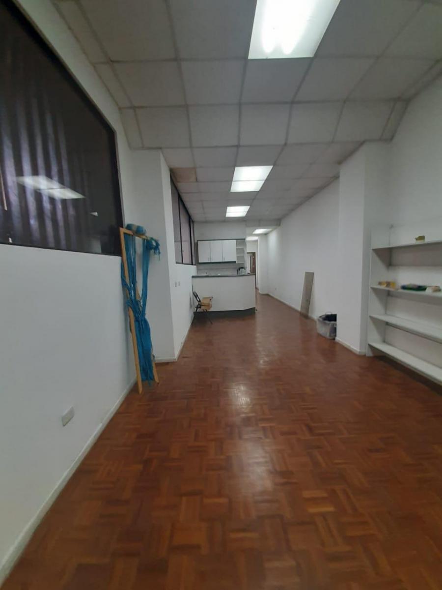Vendo Oficina o Bodega - Sector San Carlos, Fernandez Salvador — imagen 6