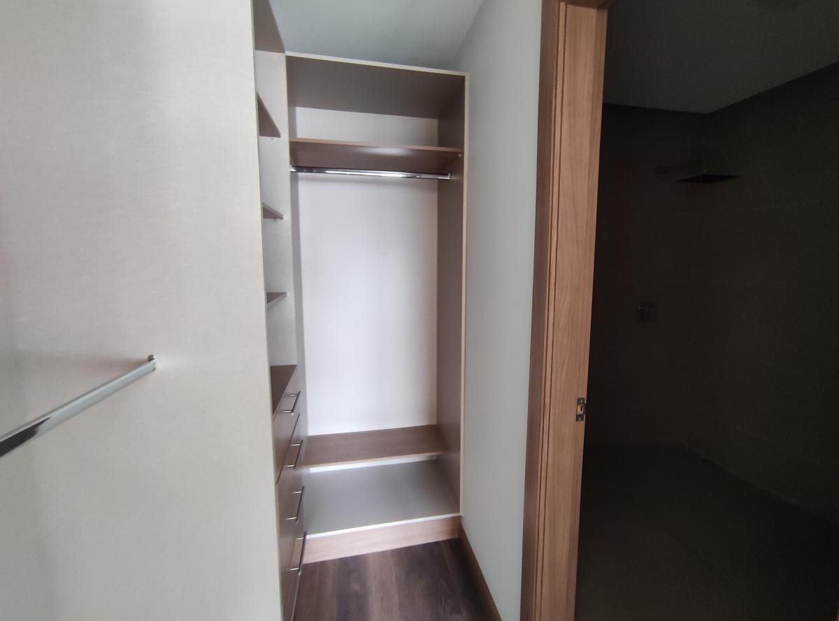 Venta Departamento con Patio 3 Dorm. El Inca — imagen 7
