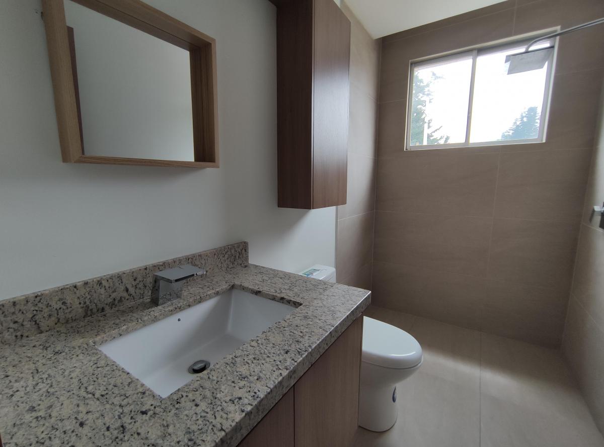 Venta Departamento con Patio 3 Dorm. El Inca — imagen 4