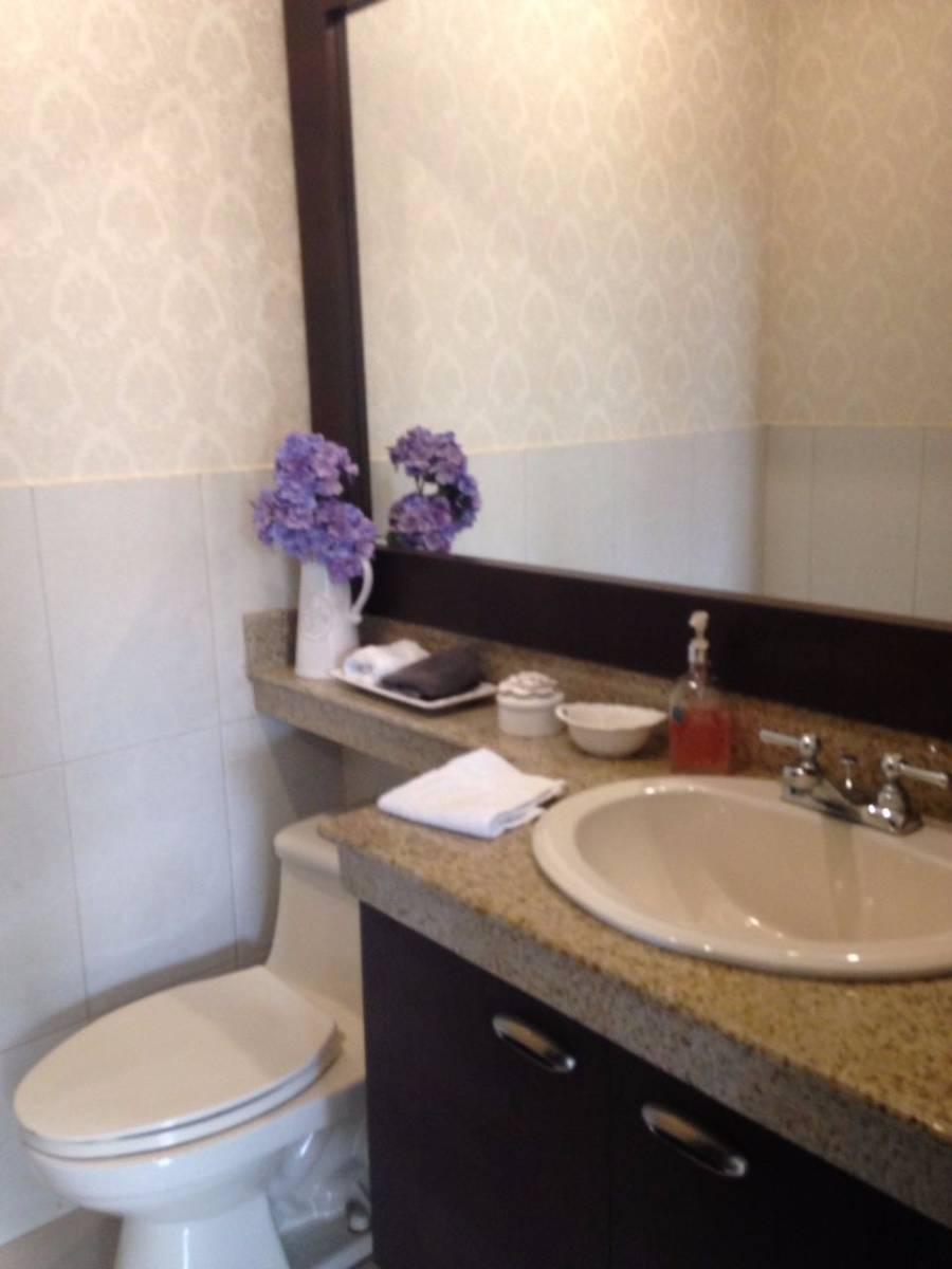 Venta Via Samborondon. Preciosa Casa. 4 Habitaciones. $250.000 Piscina, Guayas — imagen 2