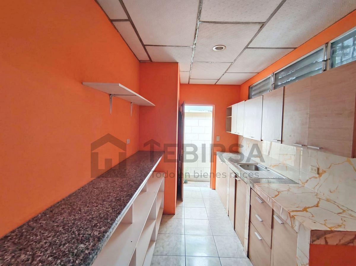Casa en Venta de 1 Planta y 3 Dorm. - Alborada 10 Ma Etapa, Frente a Parque Álamos Norte, Guayas — imagen 8