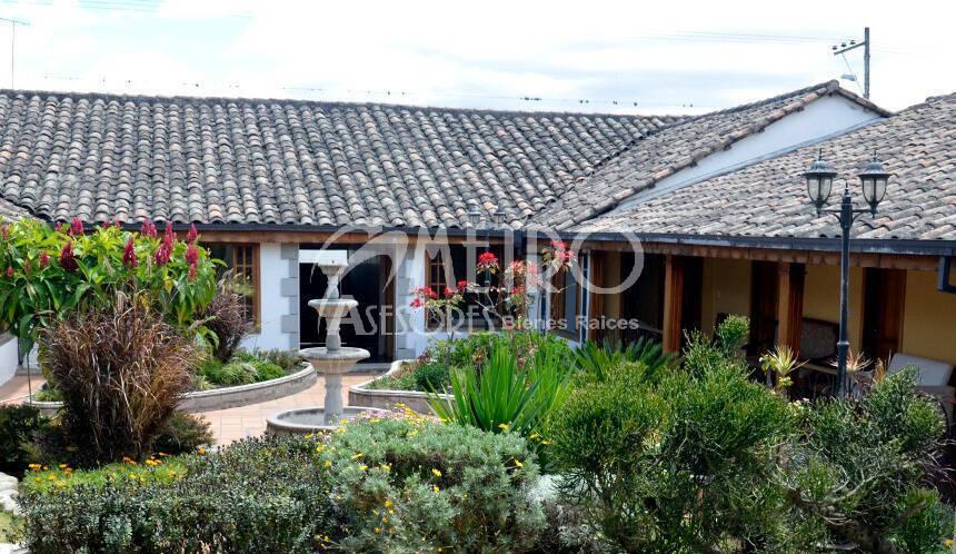 Casa con Salón de Eventos en Venta Atuntaqui, Imbabura — imagen 10