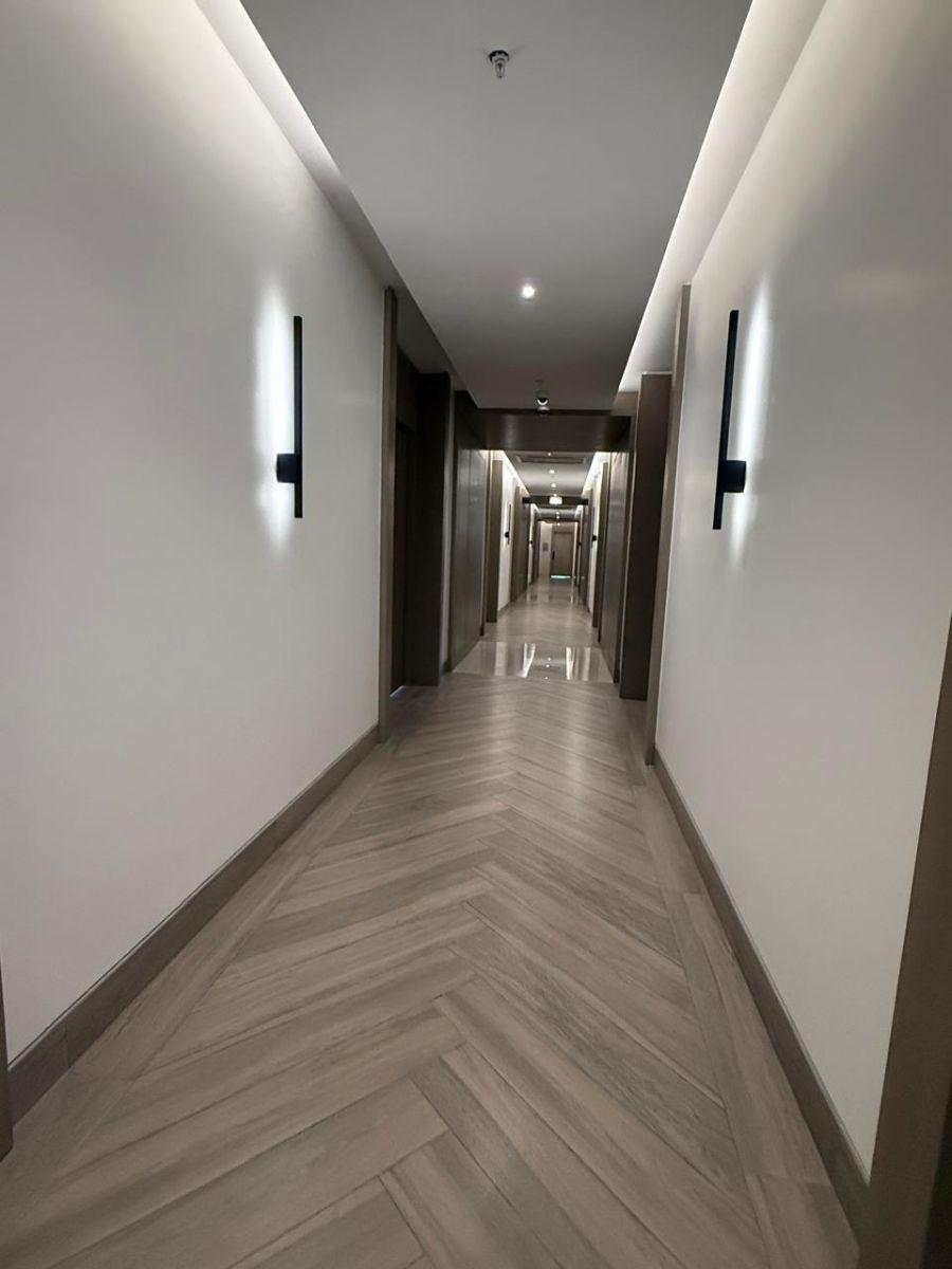 Murano Plaza Oficina de Estreno en Venta, Guayas — imagen 9