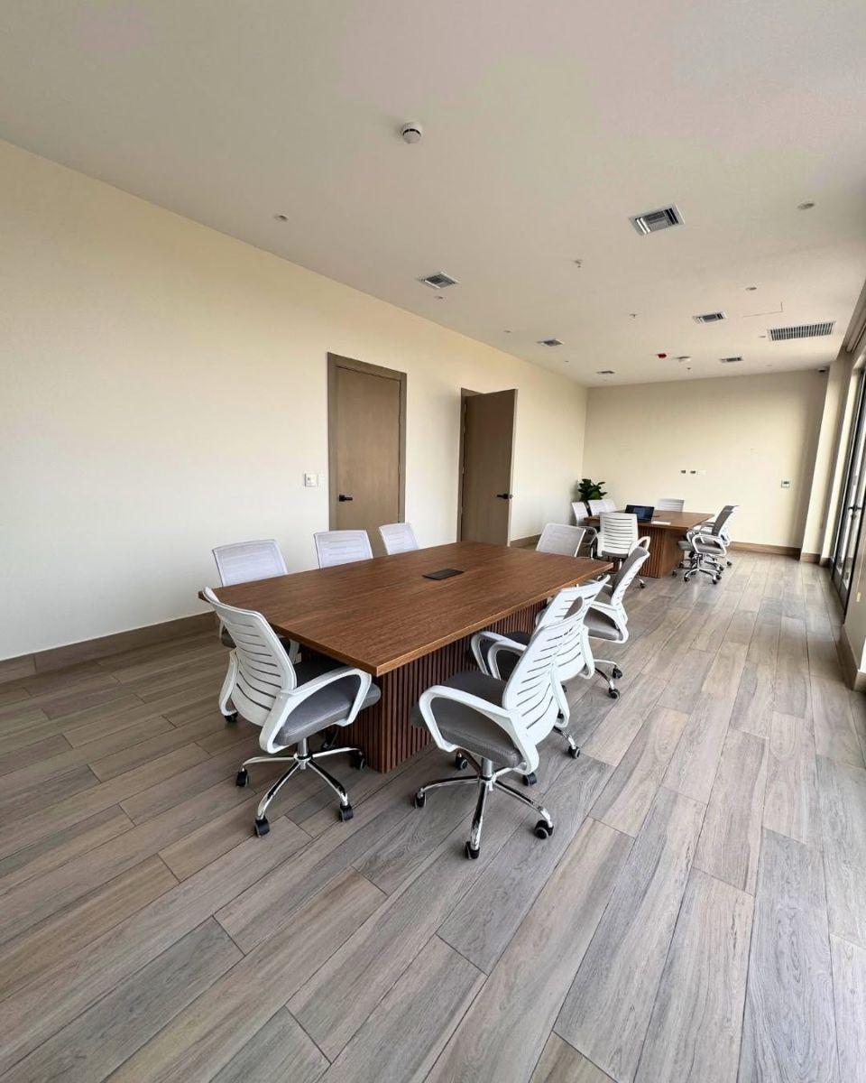 Murano Plaza Oficina de Estreno en Venta, Guayas — imagen 7
