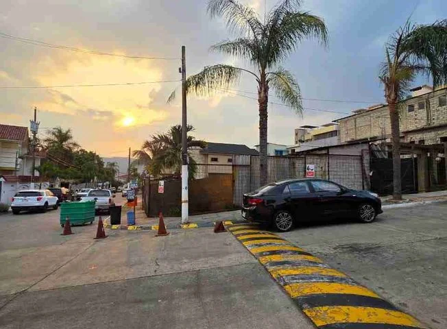 Terreno en venta en Urdesa — imagen 1
