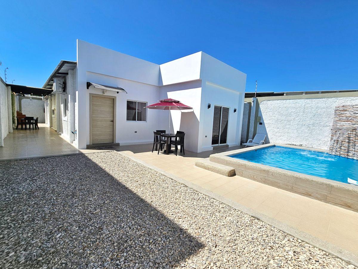 La Casa de Tus Sueños con Piscina en Una Sola Planta en La Playa de Salinas — imagen 9