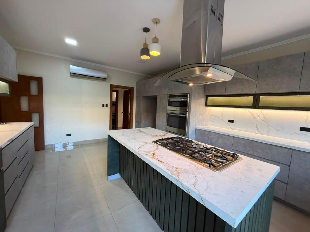 Casa en Venta en La Urbanizacion Laguna Club - Vía La Costa, Guayas — imagen 9