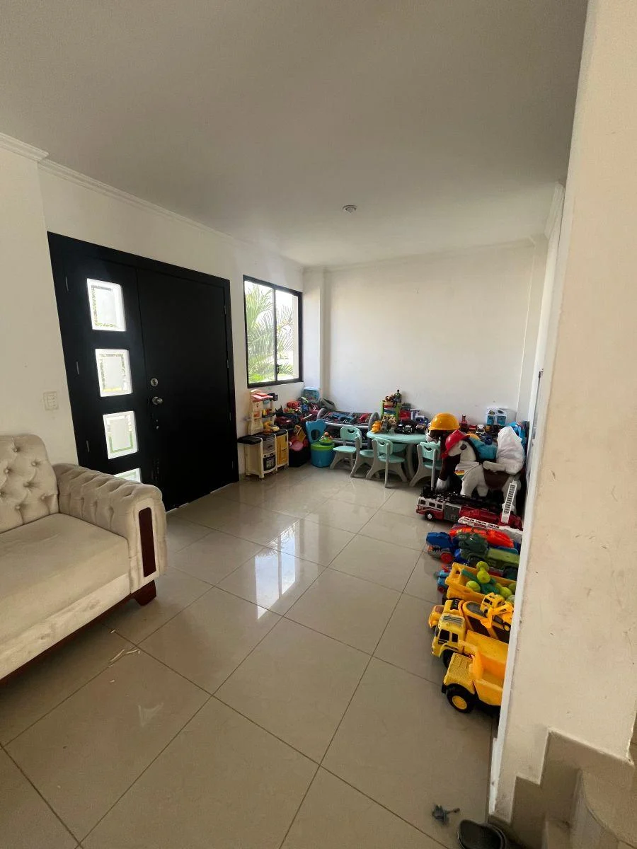 Casa de 130 m², 3 Dorm, Napoli, Vía a Salitre, Guayas — imagen 2