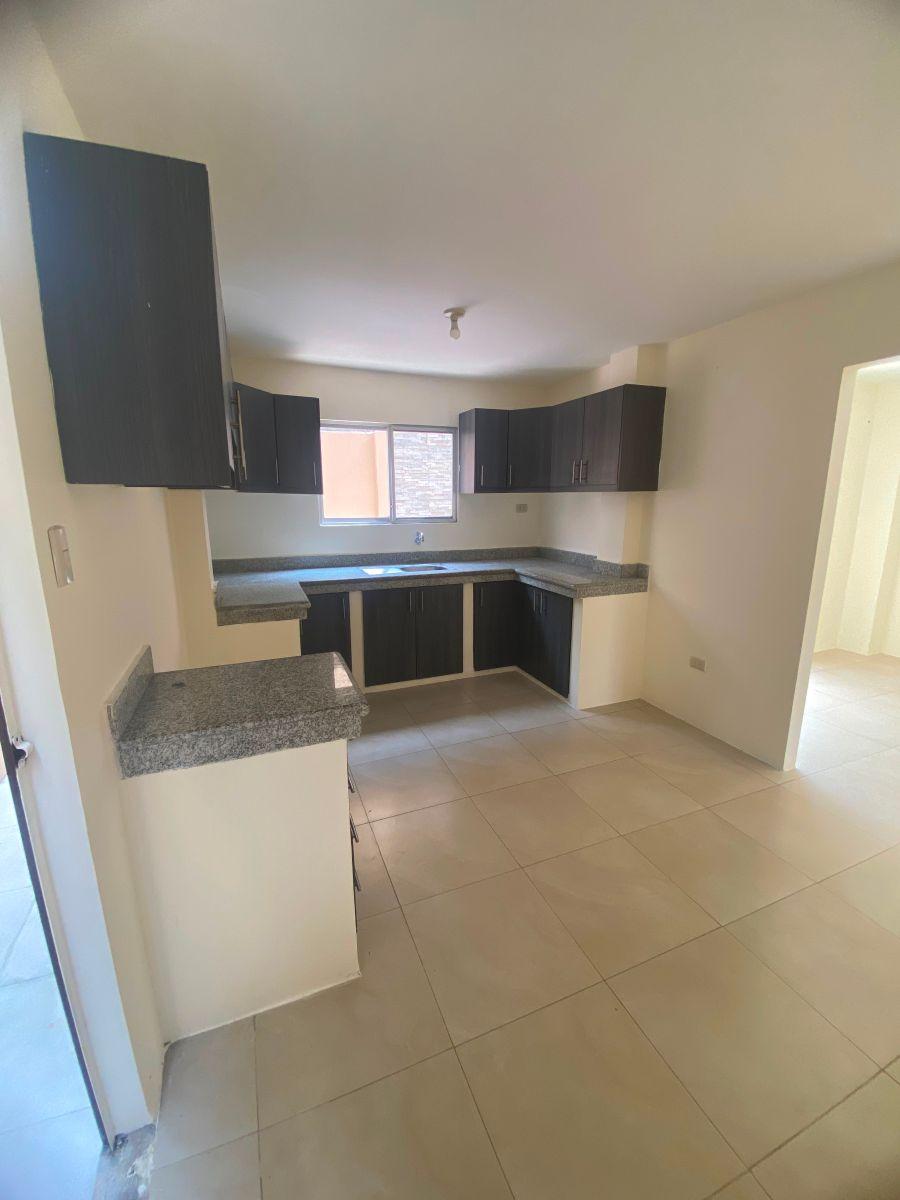 Casa en Venta – Urbanización La Rioja - Etapa Asturias - Av Leon Febres Cordero - Daule, Guayas — imagen 10