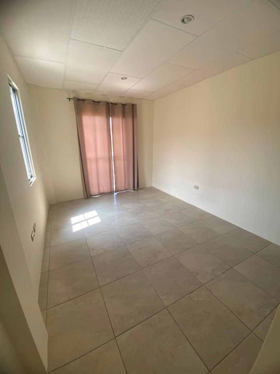 Casa en Venta – Urbanización La Rioja - Etapa Asturias - Av Leon Febres Cordero - Daule, Guayas — imagen 3