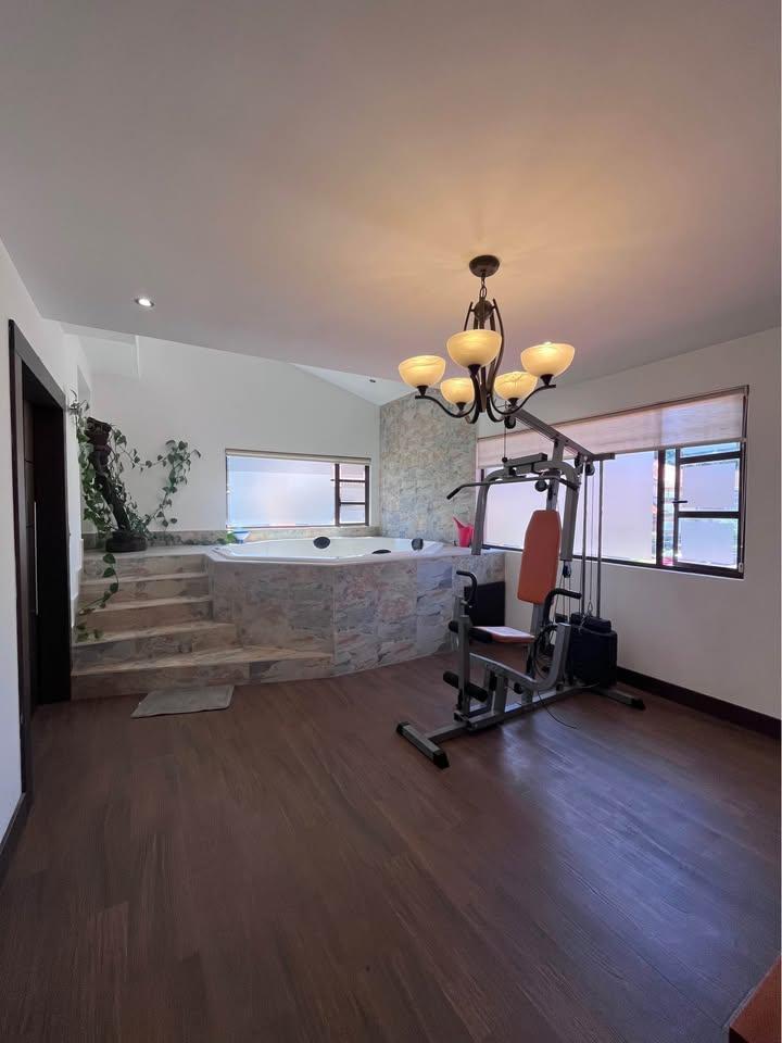 Casa de Venta Dentro de La Ciudadela de Los Ingenieros. 4 Dorm., Azuay — imagen 6