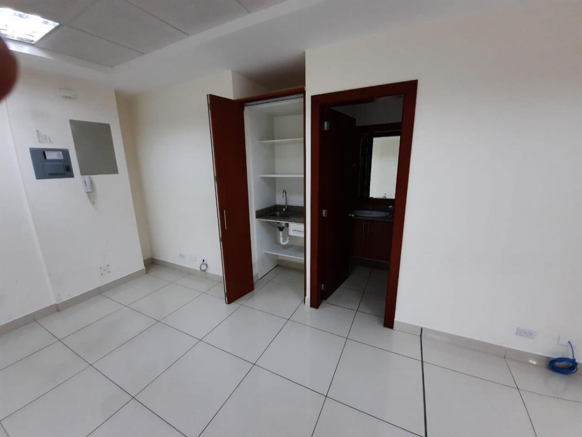 Hermosa Oficina de Venta! en Oportunidad — imagen 8