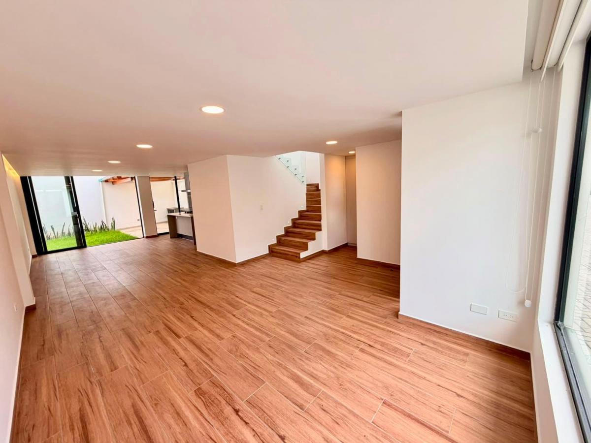 Venta Casa Nueva 163 m² Oportunidad No Adosada Tumbaco — imagen 2