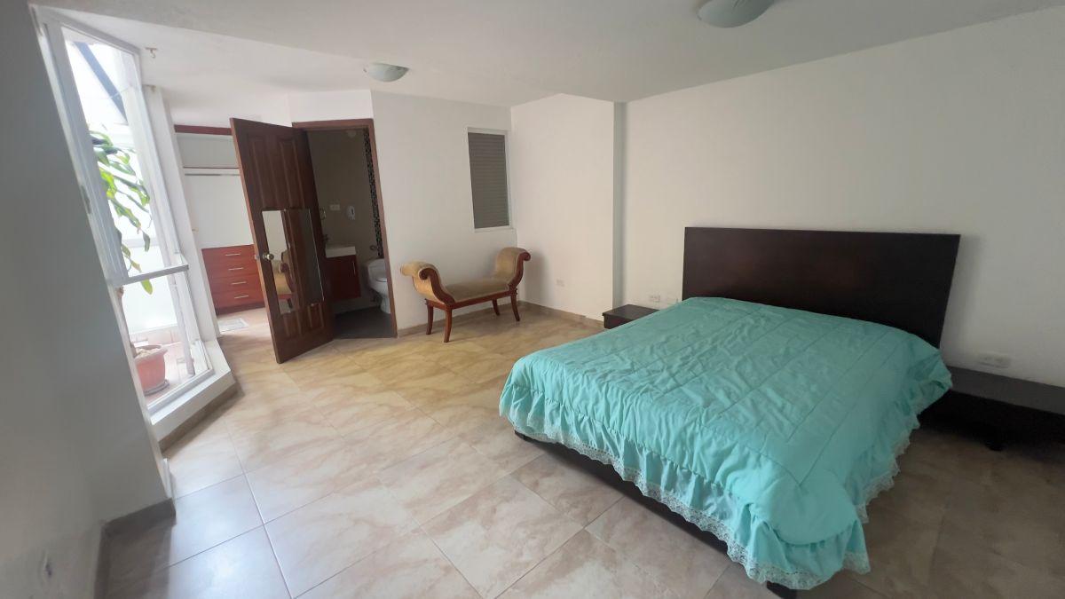Oportunidad! Casa de Venta, 5 Dorm., Sector La Rumiñahui, Cerca Al Colegio Eloy Alfaro — imagen 2
