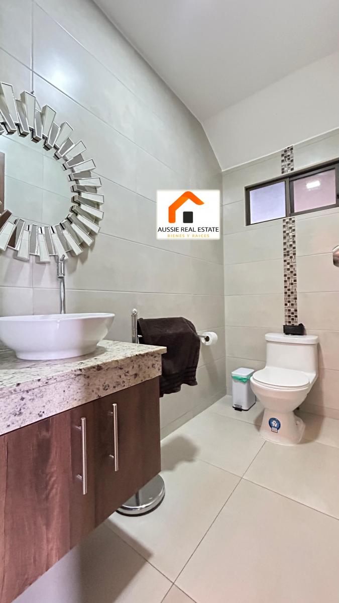Vendo Casa con 4 Dorm. de 119 M²,en Urbanización Ciudad del Valle, Guayas — imagen 4