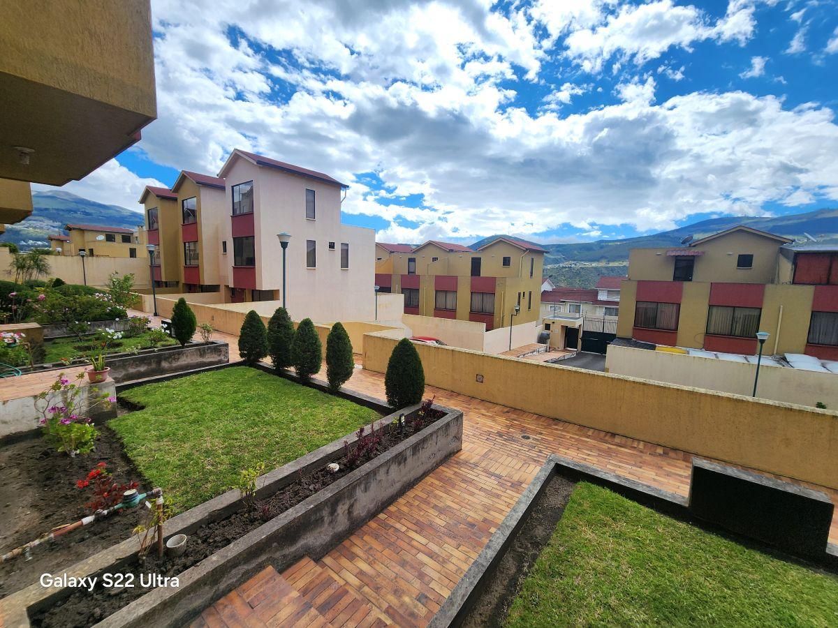 Venta Casa 4 Dorm. Carcelen 2 Terrazas 1 Patio Pergola 204 m — imagen 8
