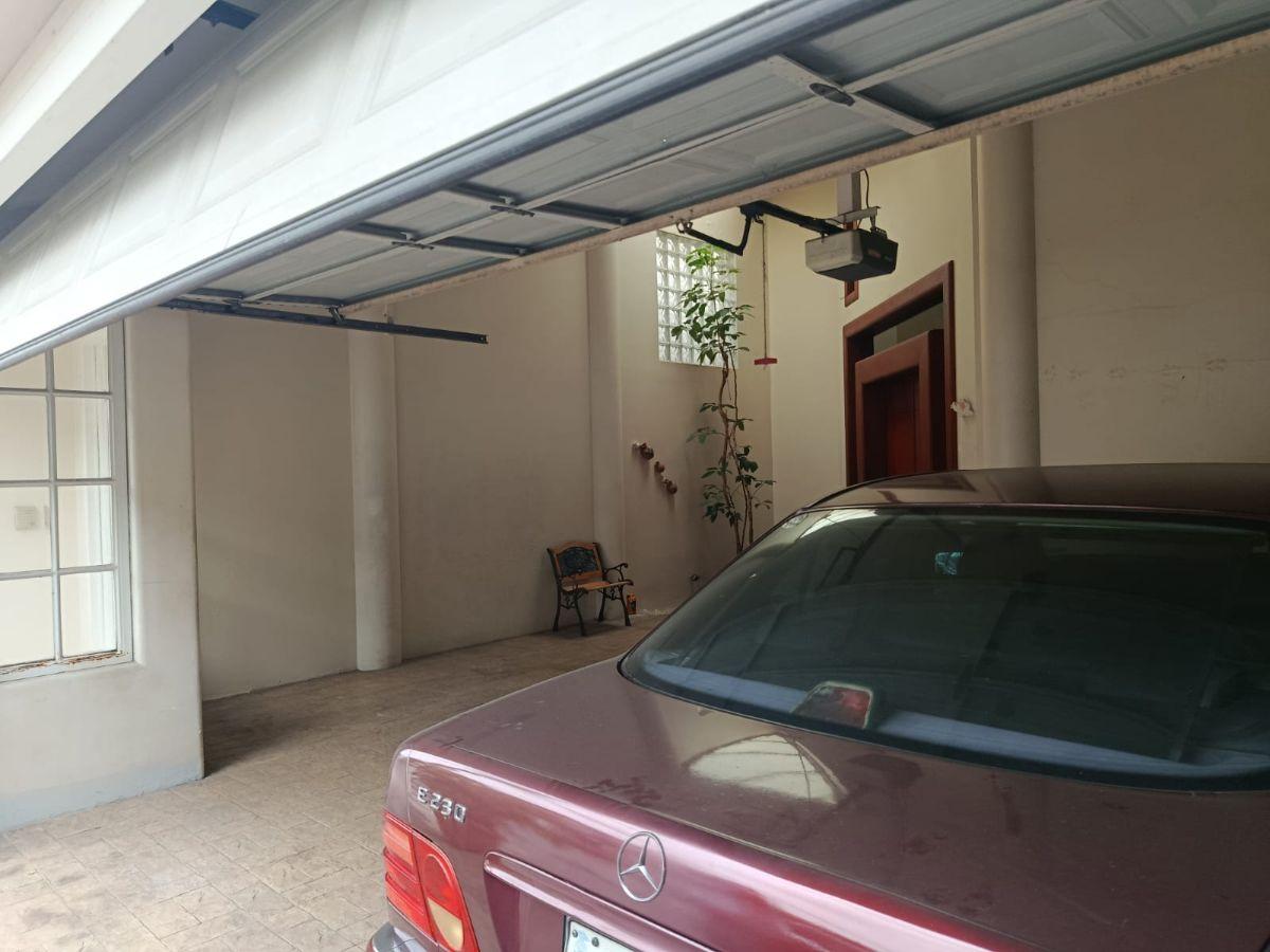 Casa en Venta en Portón de Las Lomas en Urdesa Al Norte, Guayas — imagen 8