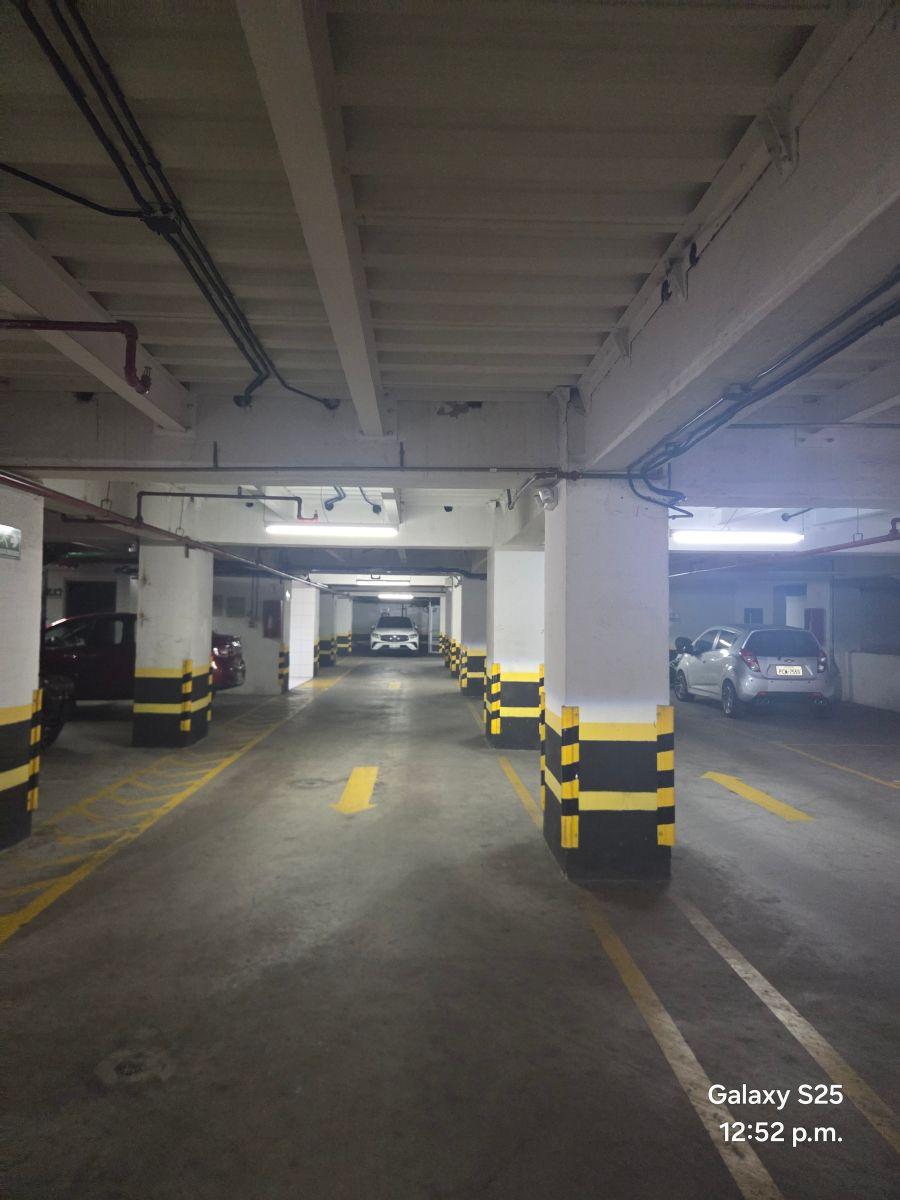 Piso Corporativo en Venta – Centro Norte de Quito, 732 m² — imagen 8