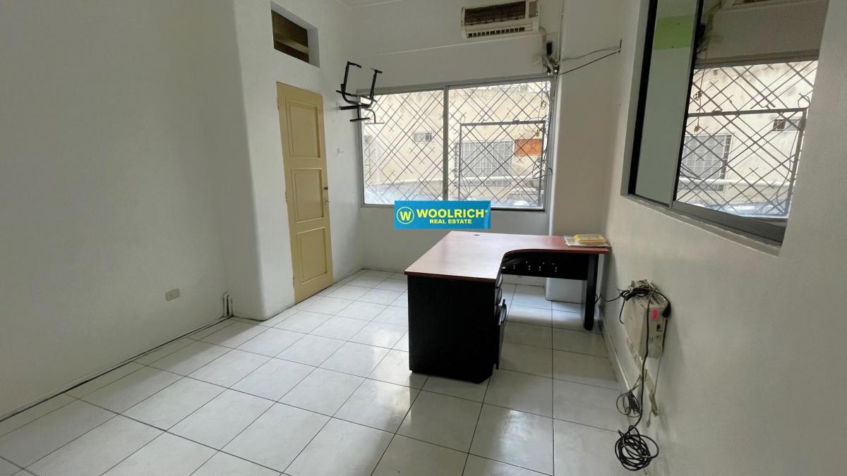 Vendo Oficina en Aguirre y Malecon, 60 m², Guayas — imagen 2