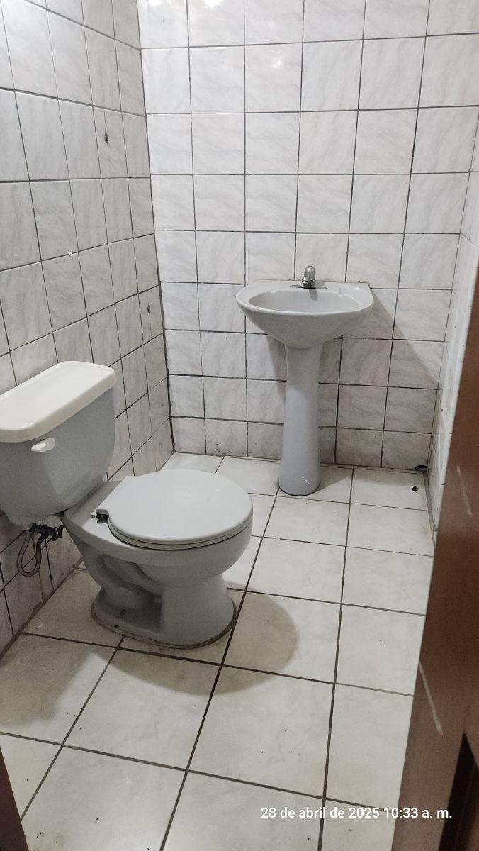 Vendo Rentera, 1 Local Amplio L, 4 Departamentos Ubicado en Calle Brasil 3313 Alfredo Valenzuela, Guayas — imagen 6