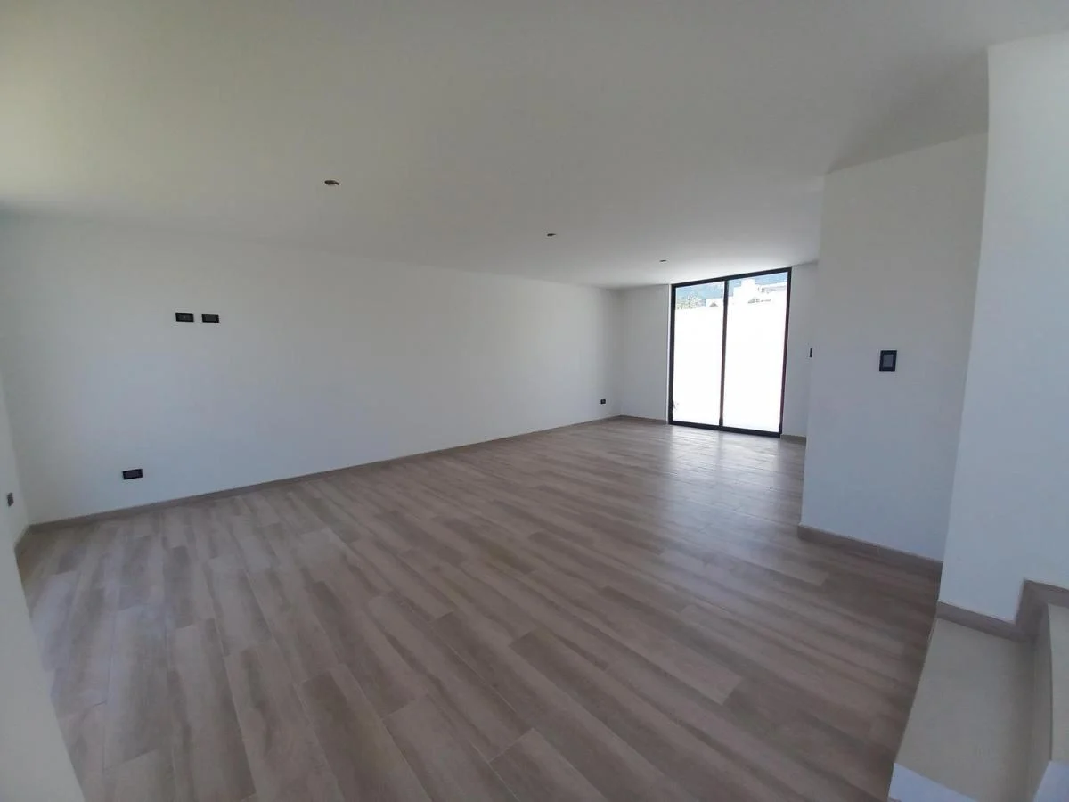 A Estrenar Moderna Casa en Urbanización Lumbisí Cerca a La Ruta Viva Cumbaya — imagen 2
