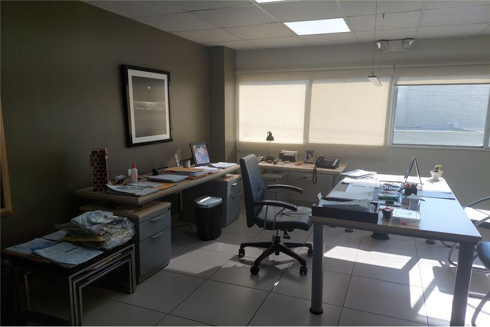 Excelente Ubicación Frente a C. C. Alban Borja C. Diaz, Guayas — imagen 8