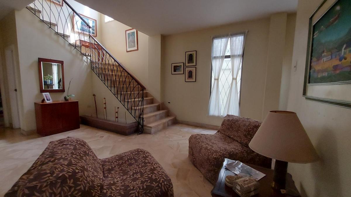 Venta de Villa de 4 Dorm. en Garzota Primera Etapa, Guayas — imagen 8
