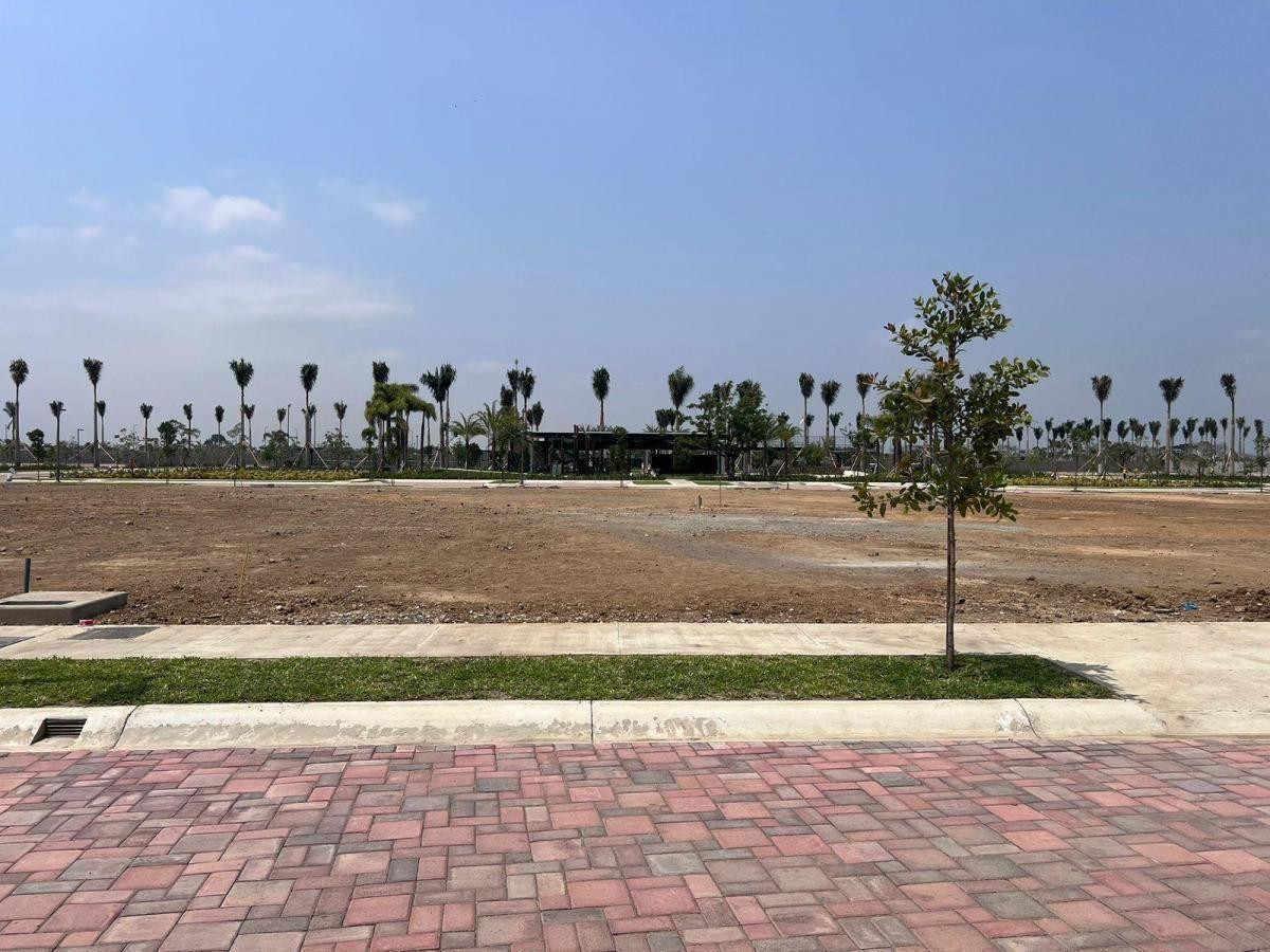 Nuevo Samborondón Urbanización Punta Barranca Terrenos en Venta, Guayas — imagen 9