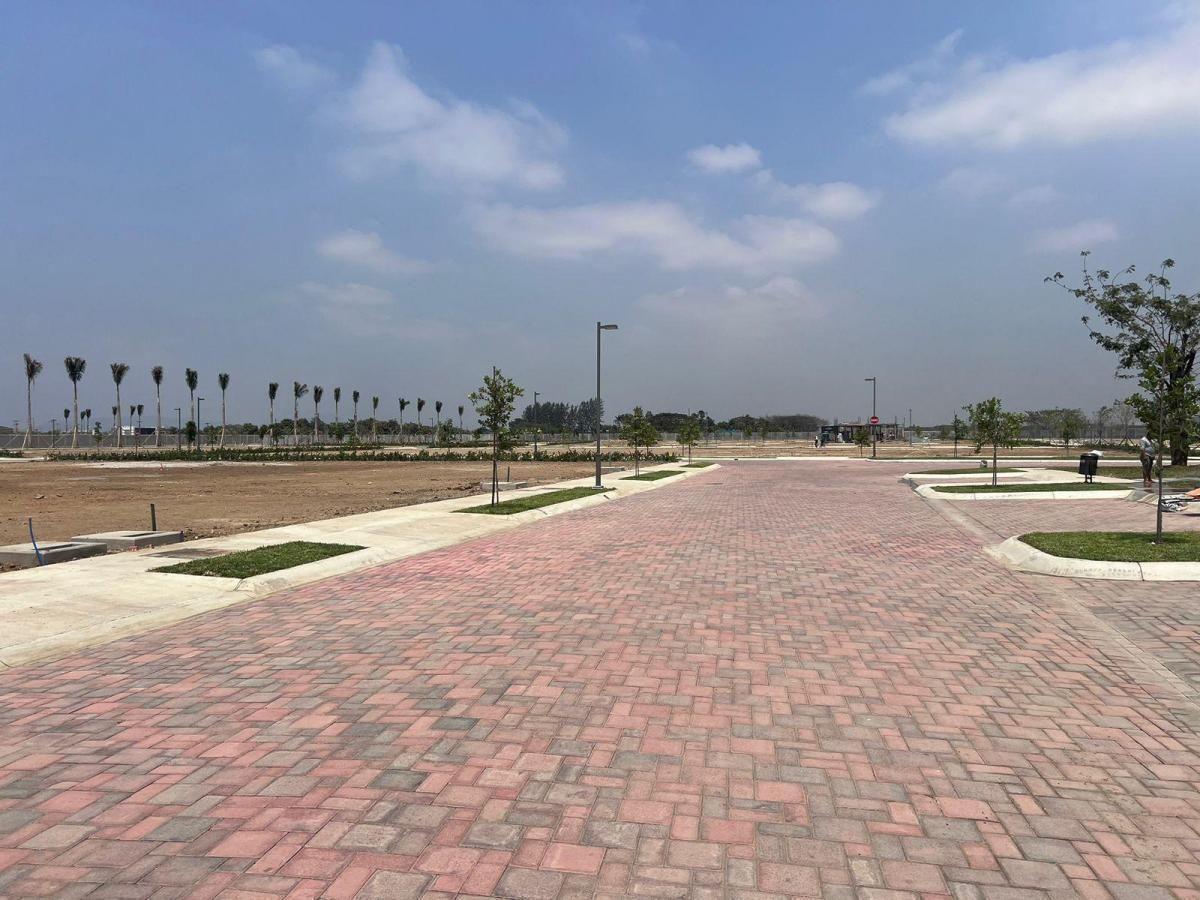 Nuevo Samborondón Urbanización Punta Barranca Terrenos en Venta, Guayas — imagen 8
