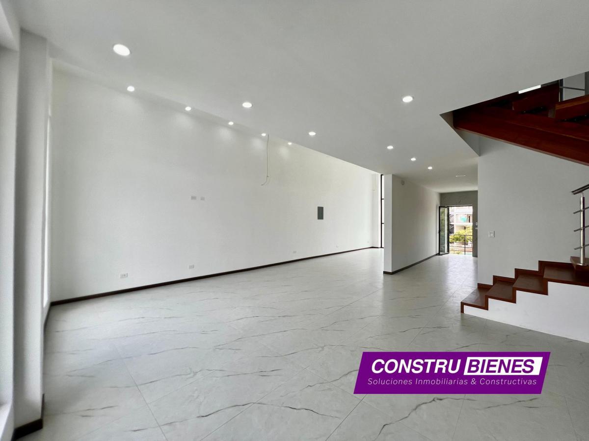 Casa con Piscina en Urbanización Ciudad del Mar, Manta, Manabí — imagen 9