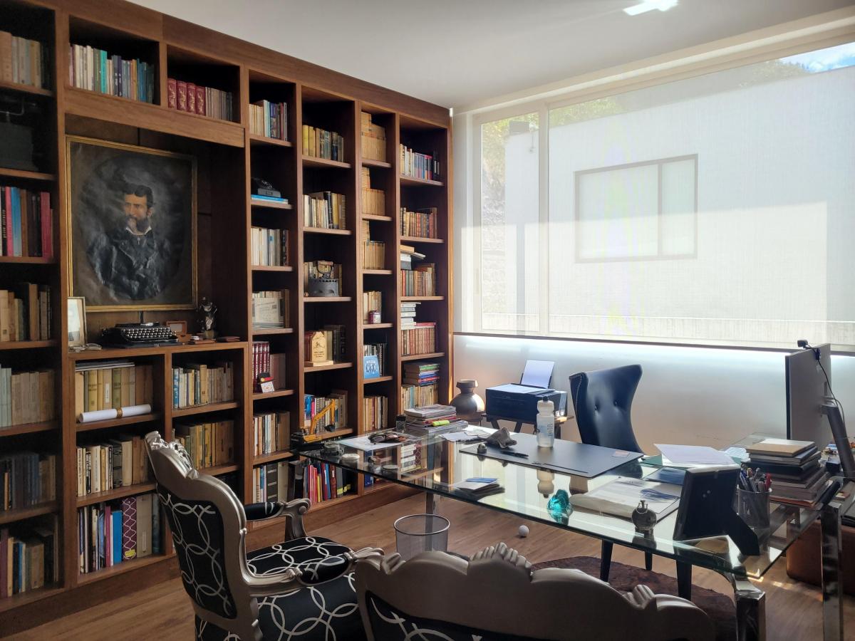Moderna Casa de Venta en Miravalle — imagen 10