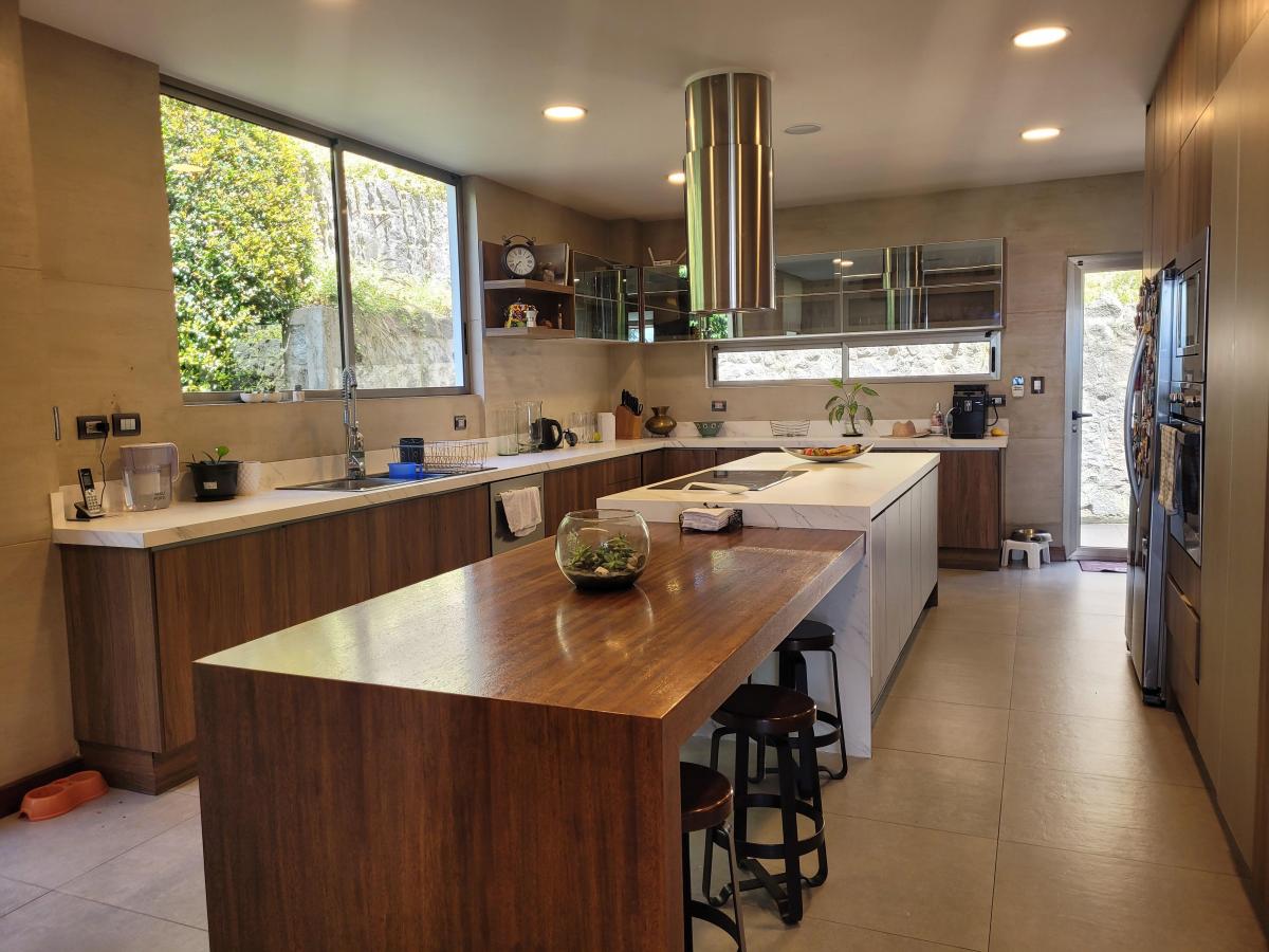 Moderna Casa de Venta en Miravalle — imagen 6