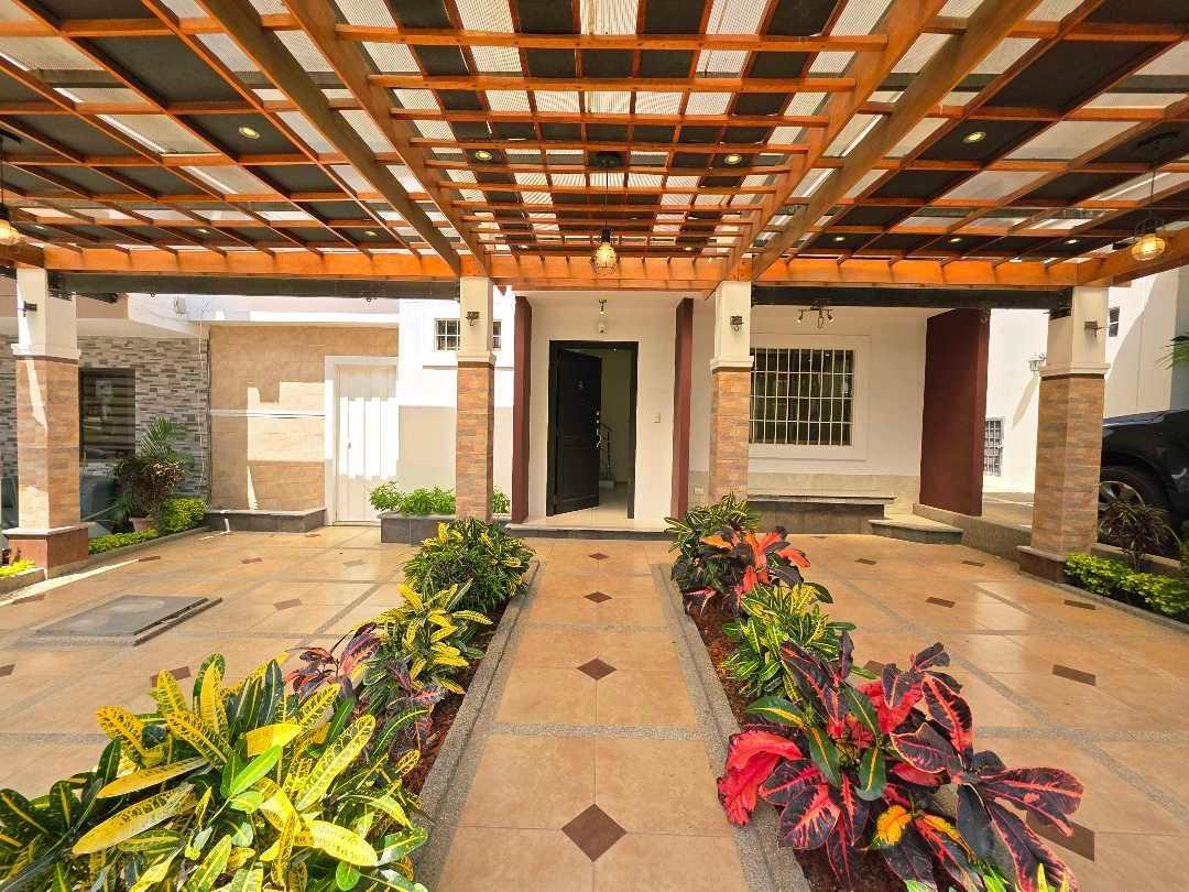 Vendo Casa en Ciudad del Sol, Remodelada 4 Habitaciones, Manabí — imagen 10