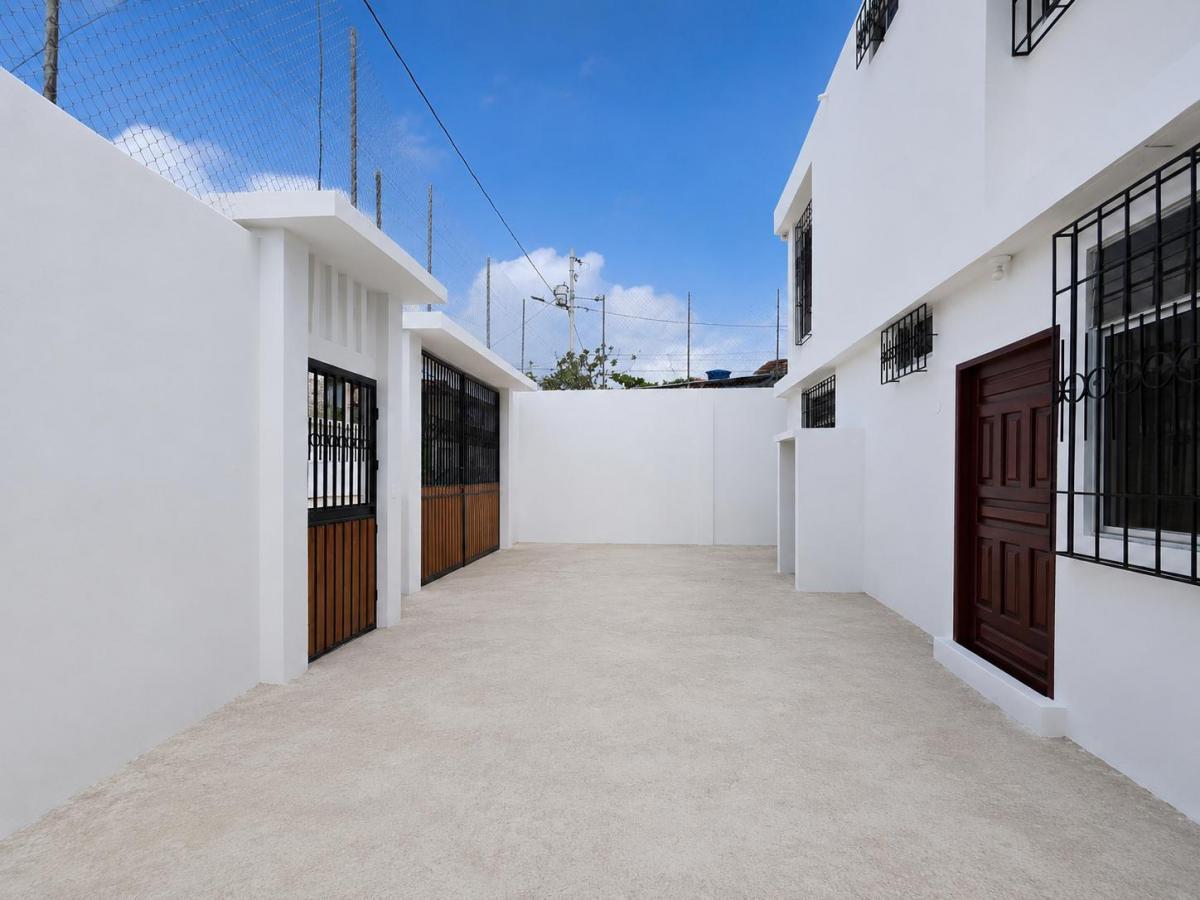 Vendo Casa de 6 Dorm. en Barrio Las Brisas Norte de Manta, Manabí — imagen 10