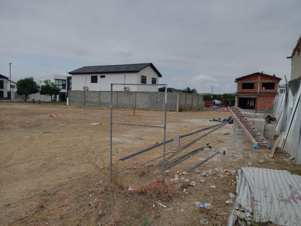 Venta de Terreno en La Urbanización Ciudad Celeste, 416 m², Samborondón, Guayas — imagen 9