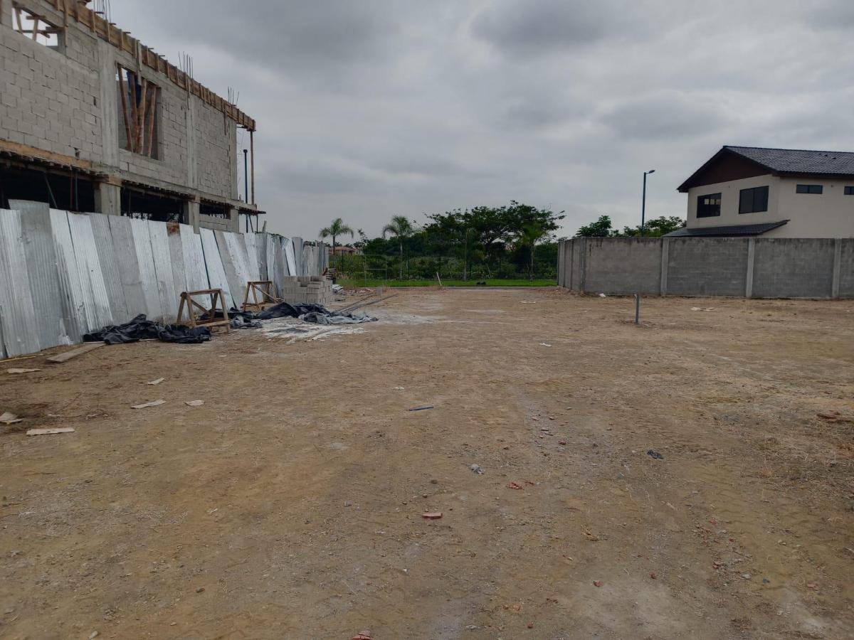 Venta de Terreno en La Urbanización Ciudad Celeste, 416 m², Samborondón, Guayas — imagen 8
