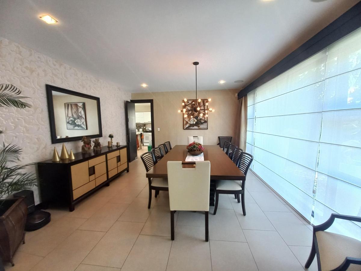 Vendo Exclusiva Casa de Lujo con Cancha de Futbol, Piscina y Jarines — imagen 6