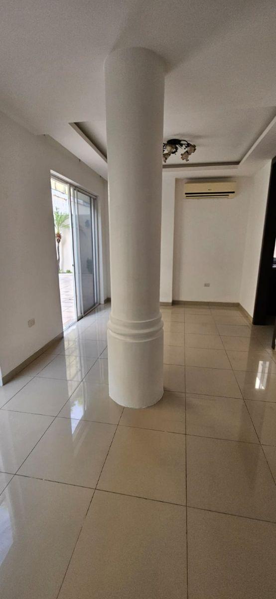 Casa en Venta Urbanizacion Bosques de La Rioja, Samborondon, Guayas — imagen 6