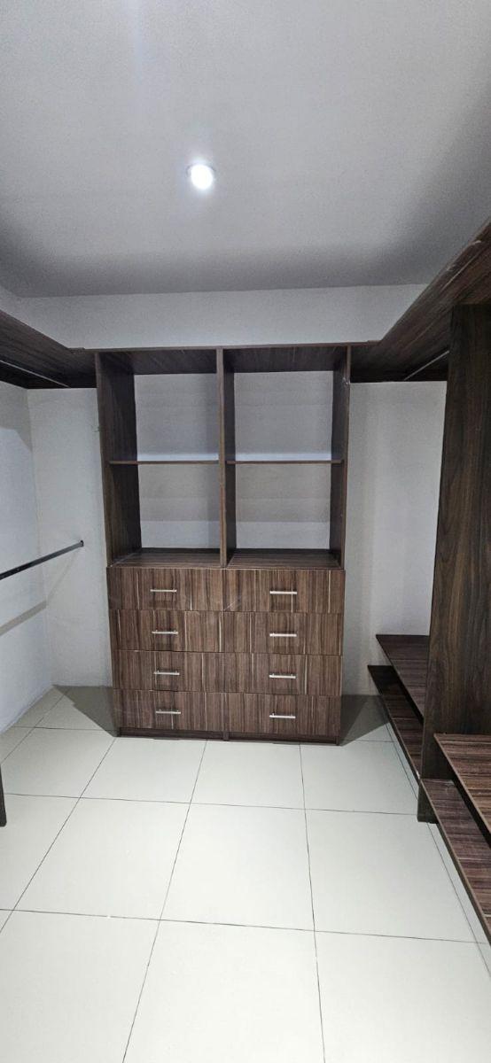 Casa en Venta Urbanizacion Bosques de La Rioja, Samborondon, Guayas — imagen 3