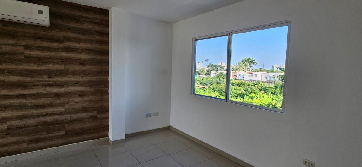 Casa en Venta Urbanizacion Bosques de La Rioja, Samborondon, Guayas — imagen 2