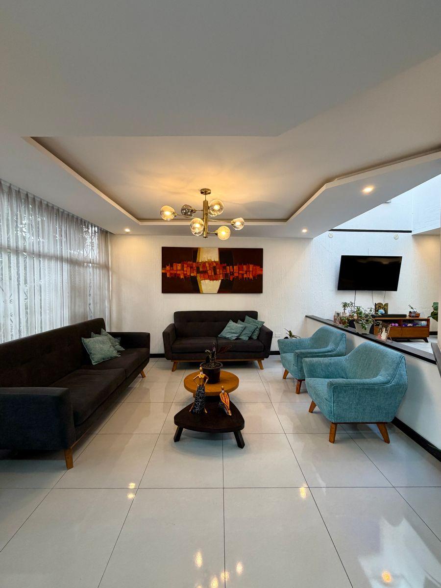 Casa de 5 Habitaciones - en Venta - El Pinar Bajo - 317 m² — imagen 8