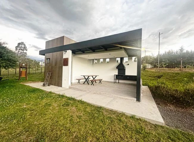 Terreno en venta en Tumbaco — imagen 2