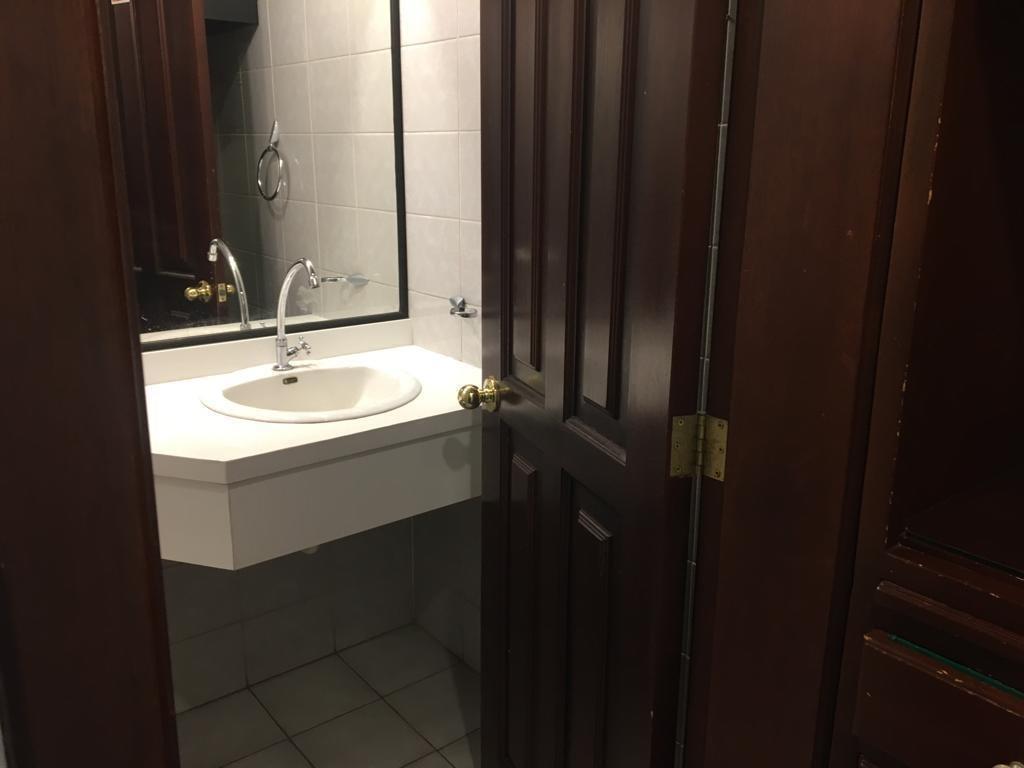 Vendo Oficina con Divisiones en Edificio World Trade Center, Sector Swissotel — imagen 6