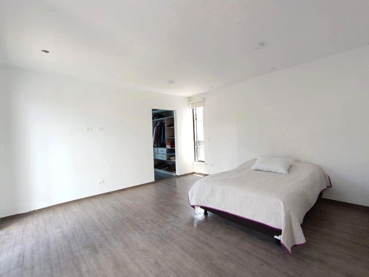 Vendo Casa Sector La Merced — imagen 7
